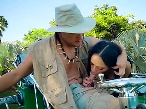 Brazzers - Big Butts Like It Big -  Swamp Bug